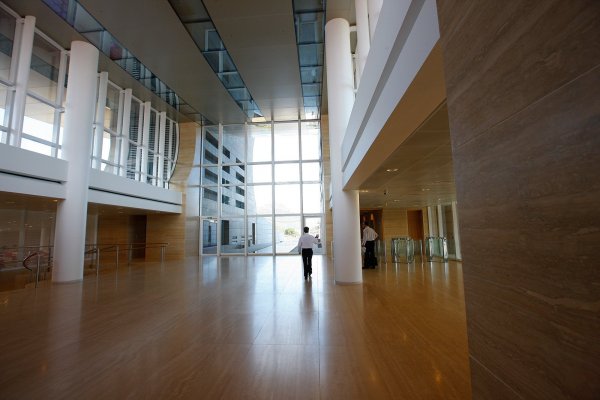 the-mauritius-commercial-bank-ebene_jean-francois-koenig-lobby